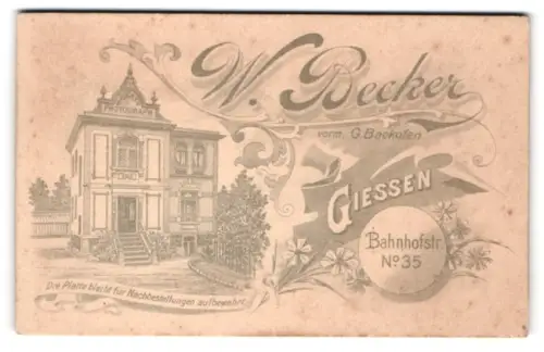 Fotografie Ansicht Giessen, Atelier von W. Becker mit Gartenanlage