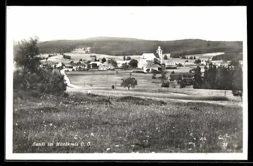 AK Sandl im Mühlkreis, Panorama mit Dorf und Kirche