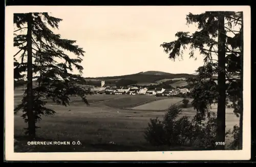 AK Oberneukirchen /O.-Ö., Teilansicht mit Kirche