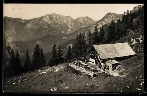 Foto-AK Bad Ischl, Kateralm, Hausansicht mit Bergpanorama