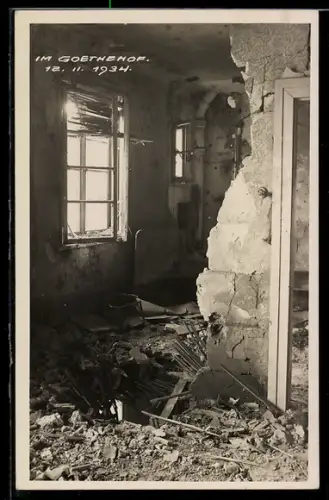 AK Wien, Goethehof, Zerstörte Innenansicht mit Trümmern Februar 1934