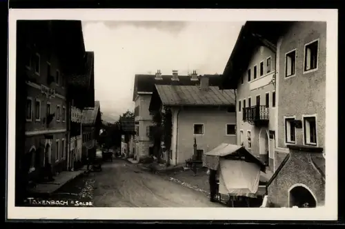 AK Taxenbach i. Salzburg, Strasse mit Gasthaus und Brunnen