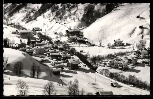 AK Hinterglemm, Skidorf, Winterpanorama mit verschneiten Häusern