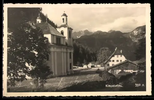 AK St. Martin bei Lofer, Kirchental, Kirche mit Ort und Bergpanorama