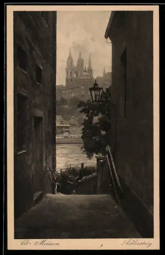 AK Meissen, Partie in der Strasse Adlersteig mit Blick auf die Elbe und Dom