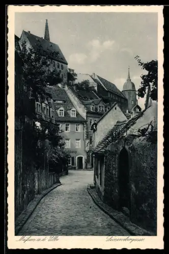 AK Meissen a. d. Elbe, Strasse Leinbewebergasse mit Gasthaus
