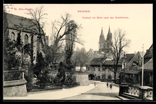 AK Meissen, Strasse Freiheit mit Blick nach dem Domtürmen, St. Afra-Kirche