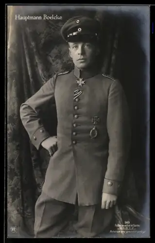 Foto-AK Sanke Nr. 363: Kampfflieger Leutnant Oswald Boelcke in Uniform mit Orden