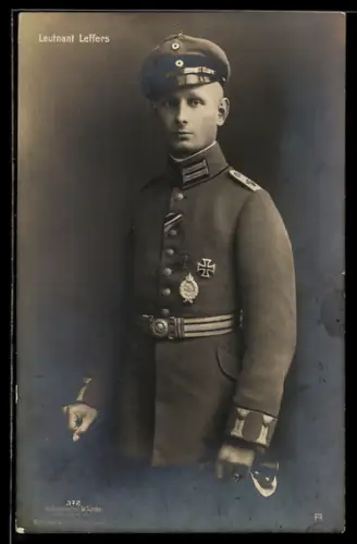 AK Sanke Nr. 372, Portrait Leutnant Leffers in Uniform
