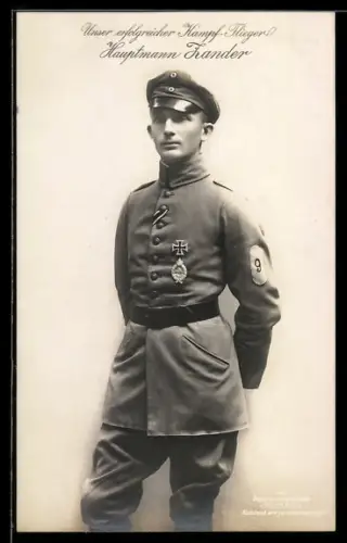 Foto-AK Sanke Nr. 407: Kampf-Flieger Hauptmann Zander in Uniform