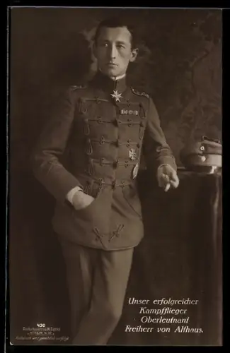 Foto-AK Sanke Nr. 430: Kampfflieger Oberleutnant Freiherr von Althaus in Uniform mit Pour le Merite Orden
