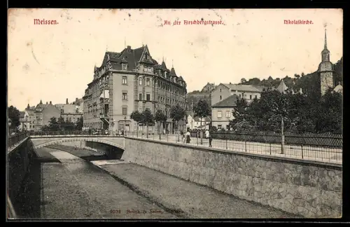 AK Meissen, Partie an der Hirschbergstrasse mit der NIkolaikirche