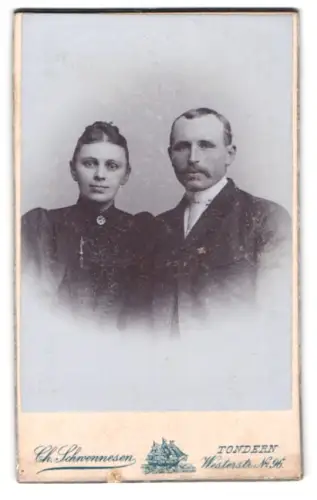 Fotografie Ch. Schwennesen, Tondern, Westerstrasse 96, Porträt eines Paares