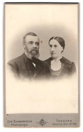 Fotografie Chr. Schwennesen, Tondern, Wester-Str. 96, Porträt eines Paares