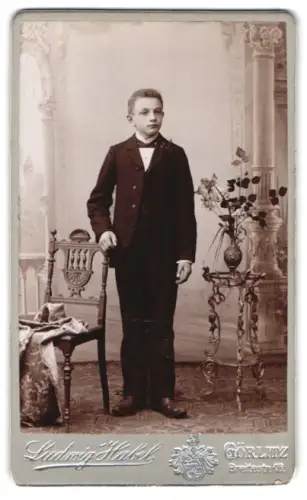 Fotografie Ludwig Habel, Görlitz, Breitestrasse 16, Porträt eines jungen Mannes