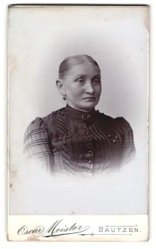 Fotografie Oscar Meister, Bautzen, Seminarstrasse 6, Porträt einer älteren Frau