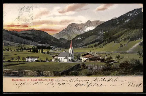 AK Hochfilzen in Tirol, Ortsansicht vor Gebirgspanorama