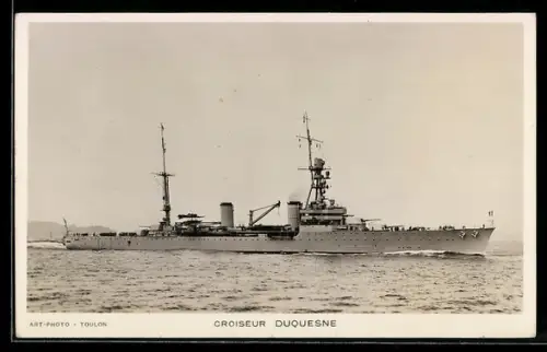 AK Französischer Kreuzer Duquesne in Seitenansicht, Kriegsschiff