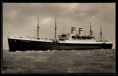 AK Passagierschiff Deutschland der Hamburg-Amerika-Linie auf See