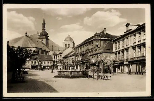 AK Most, Namesti generala L. Svobody, Marktplatz mit Kirche