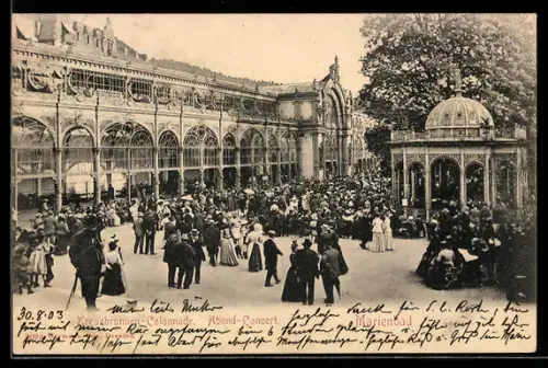 AK Marienbad, Abendkonzert an der Kreuzburnnen Colonnade