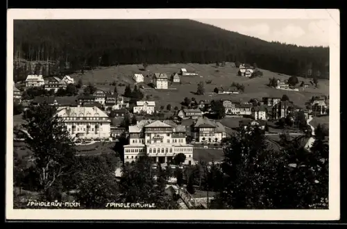 AK Spindlermühle, Blick auf den Ort mit Grand Hotel