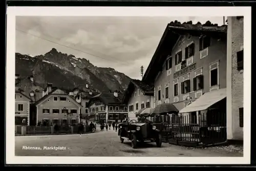 AK Abtenau, Marktplatz mit Gasthof zum Rothen Ochsen u. Bergspitze