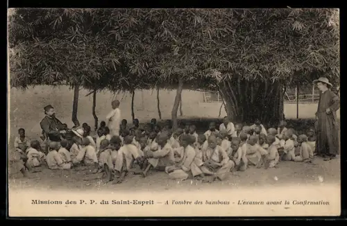 AK Missions des P. P. du Saint-Esprit, A l`ombre des bambous, L`examen avant la Confirmation