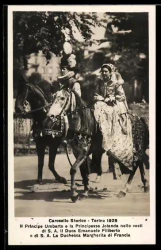AK Torino, Carosello Storico 1928, il Principe Umberto e la Principessa Jolanda a cavallo