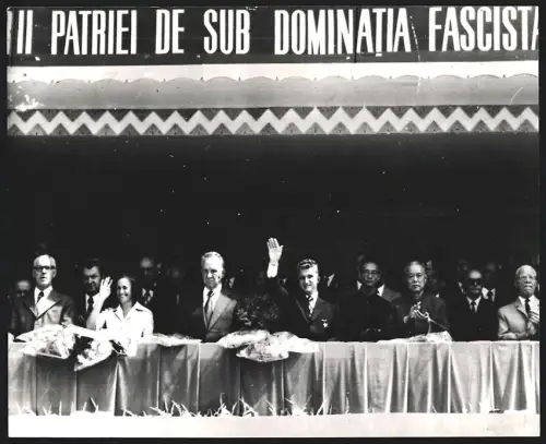 Fotografie Rumänien feiert 30. Jahrestag Sturz des Faschisten Regiems, Willi Stroph, Nicolae Ceausescu, Alexei Kossygin