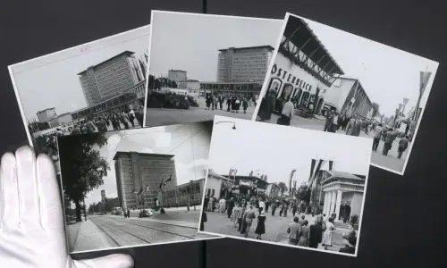 5 Fotografien Ansicht Frankfurt /Main, Internationale Frankfurter Herbstmesse 1954, Messegelände, Eingang, Strassenpartie