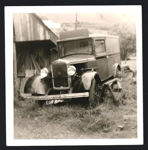 Fotografie Auto Kastenwagen, Kfz-Kennzeichen England