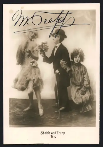 Fotografie Stebb and Trepp Trio, Komiker - Humoristen Bühnenszene, mit Autograph