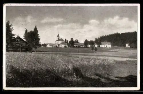 AK Kirchschlag bei Linz, Panorama mit Kirche
