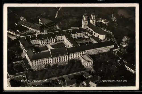 AK St. Florian /O. Ö., Stift, Luftaufnahme