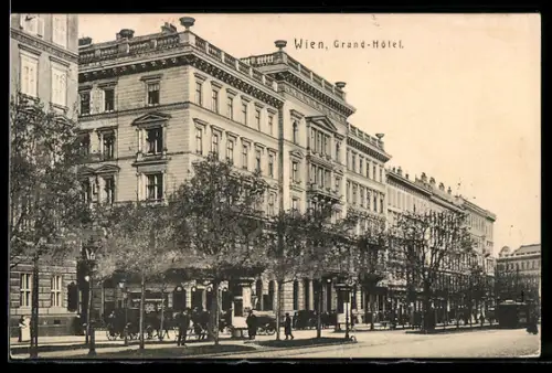 AK Wien, Grand-Hotel mit Strassenpartie