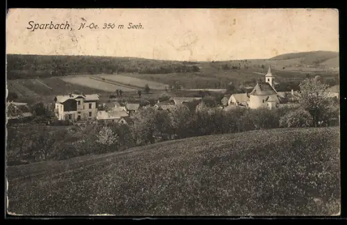 AK Sparbach /N.-Ö., Panorama mit Kirche und Gehöften