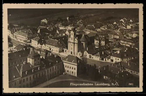 AK Laxenburg /N.-Ö., Ortspartie, Fliegeraufnahme
