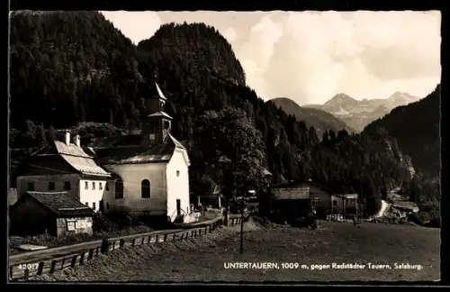 AK Untertauern /Salzburg, Kirche gegen Radstädter Tauern