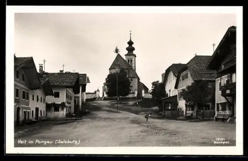 AK Veit im Pongau, Strassenpartie mit Kirche