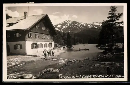 AK Obernberg /Brenner, Obernbergersee Alpengasthof am Ufer, See und Bergpanorama