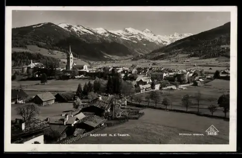 AK Radstadt, Panorama mit Kirche und Blick zu den Tauern