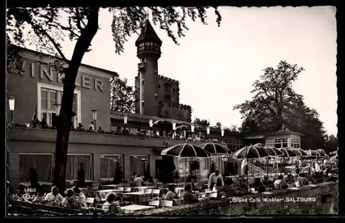 AK Salzburg, Grand Café Winkler, Terrasse mit Schirmen