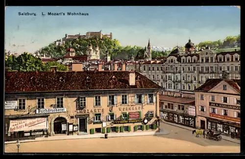 AK Salzburg, Mozarts Wohnhaus, Festung Hohensalzburg im Hintergrund