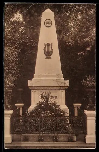 AK Wien, Zentralfriedhof, Beethoven-Grabdenkmal