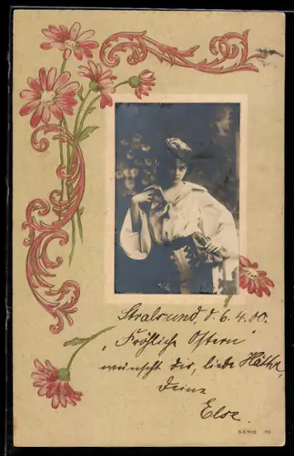 Foto-Collage-AK Portrait einer jungen Dame mit Blumen im Passepartout