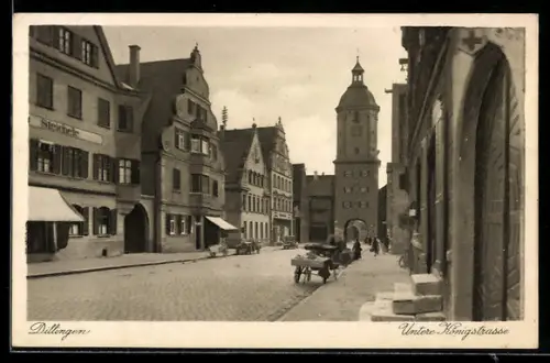 AK Dillingen, Untere Königstrasse, Stadttor, historische Strassenszene