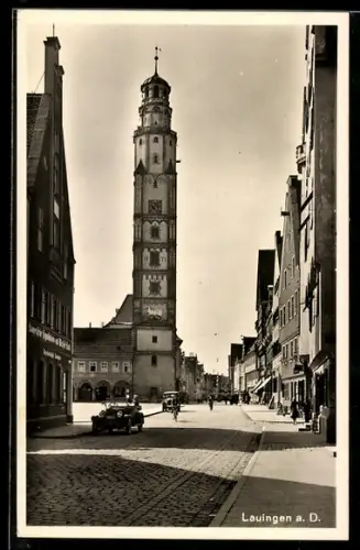 AK Lauingen a. D., Ortsansicht mit Strassenblick und Turm