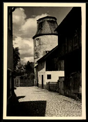 Foto-AK Dillingen /Donau, Rundturm in einer Gasse