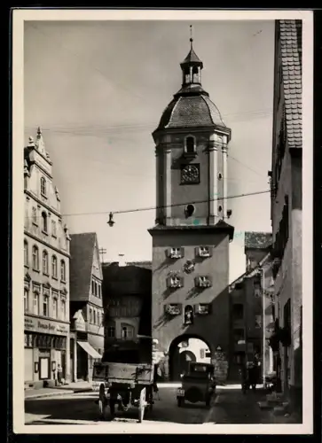AK Dillingen /Donau, Hauptstrasse mit Stadttor